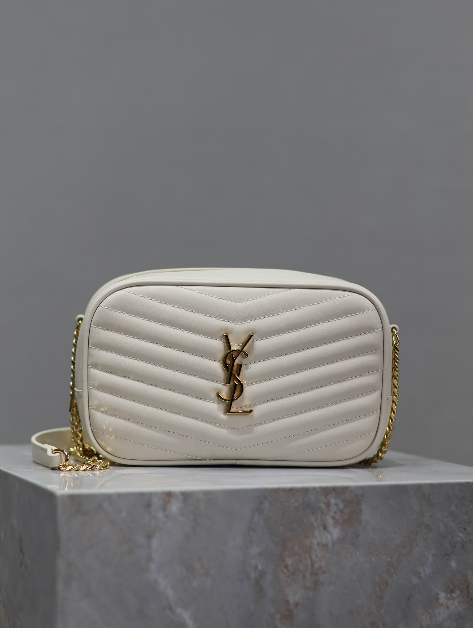 YSL MINI LOU IN QUILTED LEATHER 7.5 X 4.1 X 2 INCHES