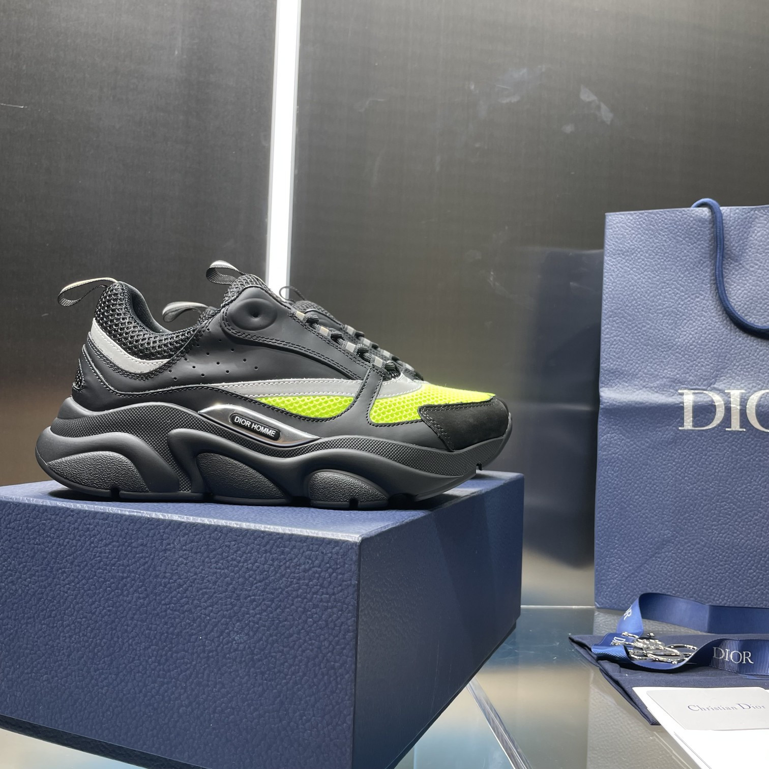 UA Dior B22 black and green Sneaker