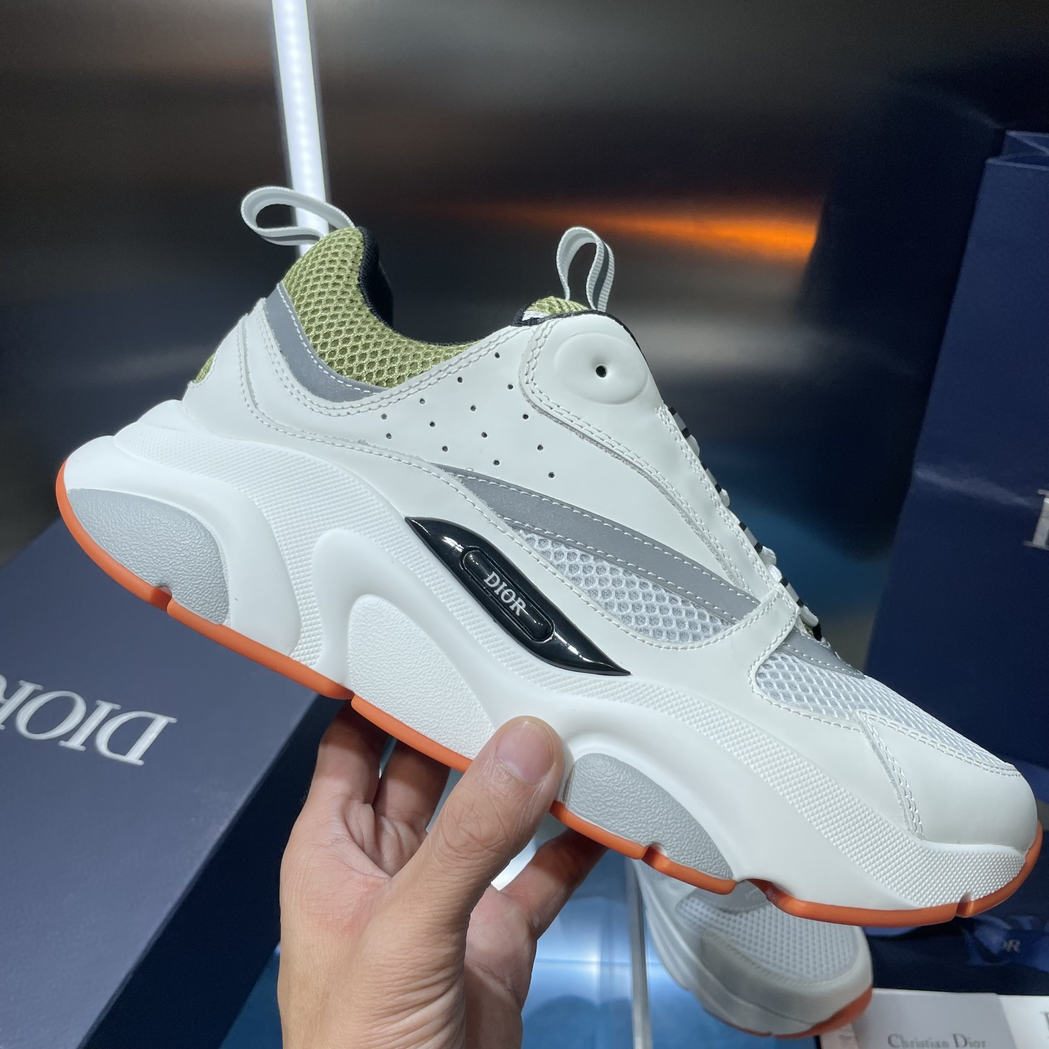 UA Dior B22 white and green Sneaker