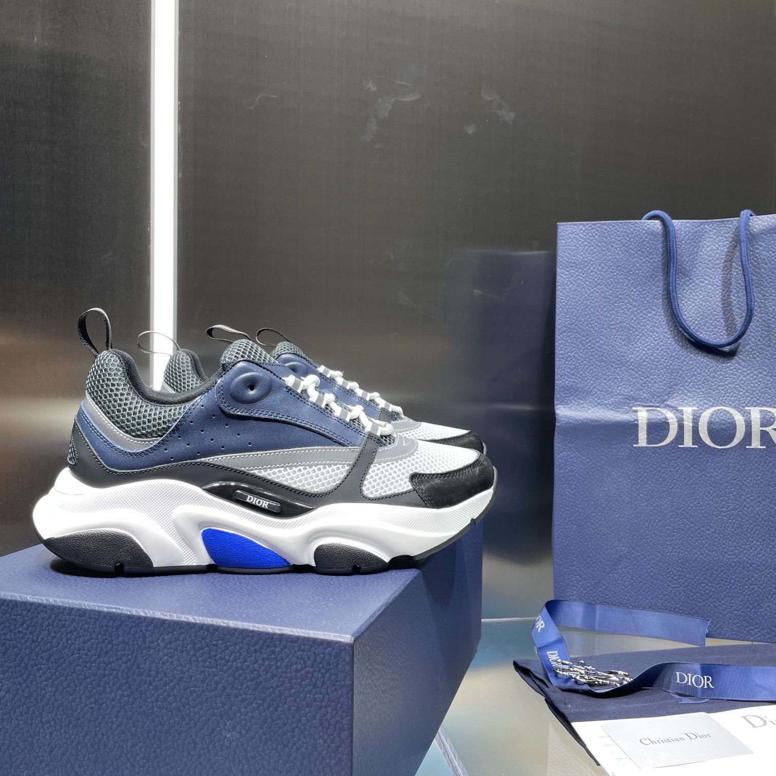 UA Dior B22 Sneaker