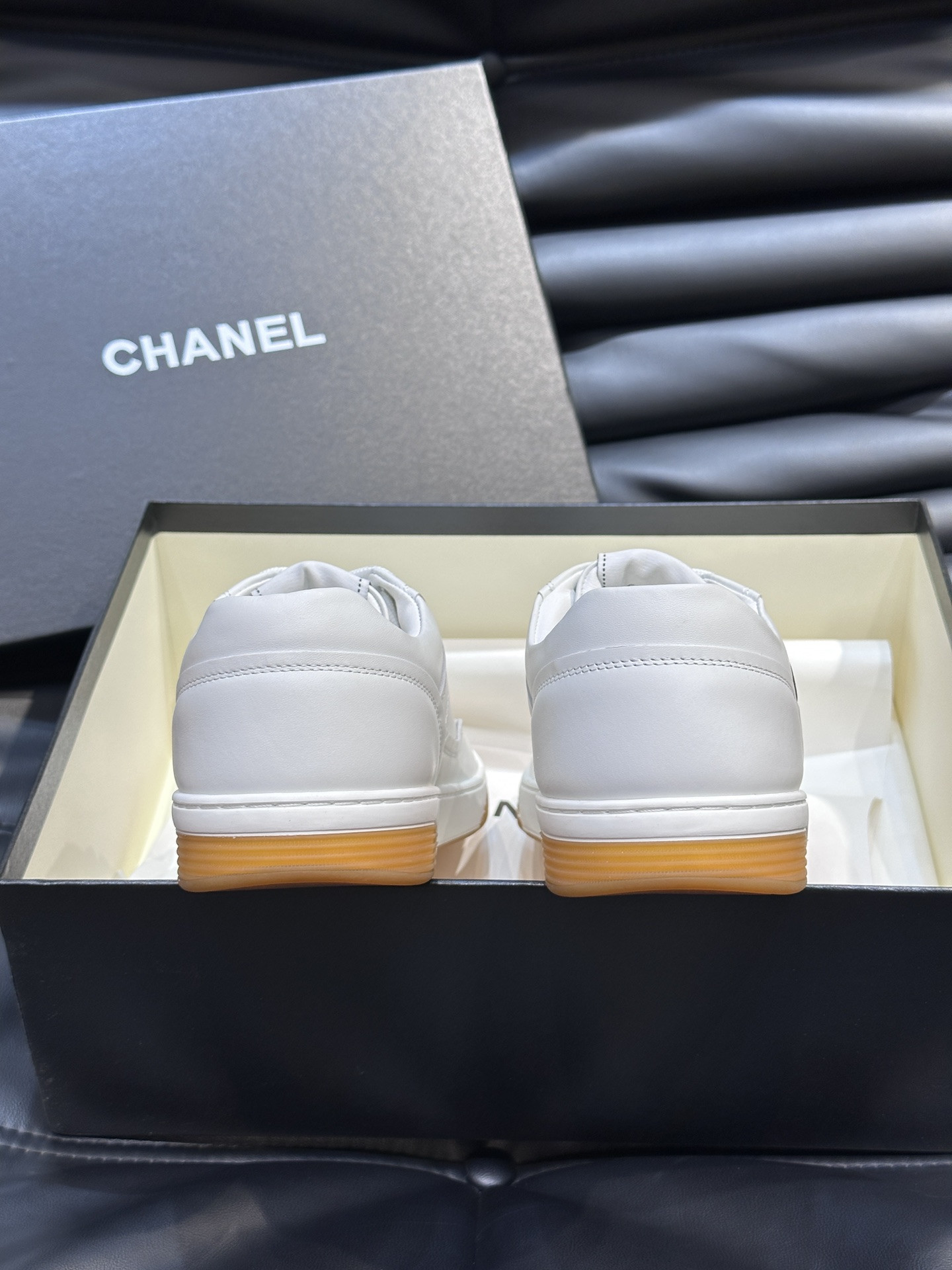 UA CHANEL SNEAKER Calfskin