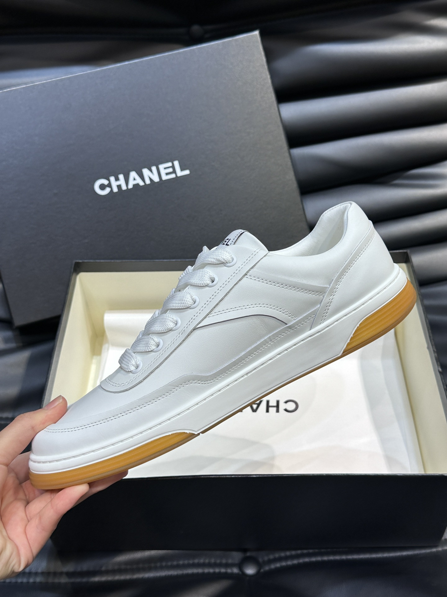 UA CHANEL SNEAKER Calfskin