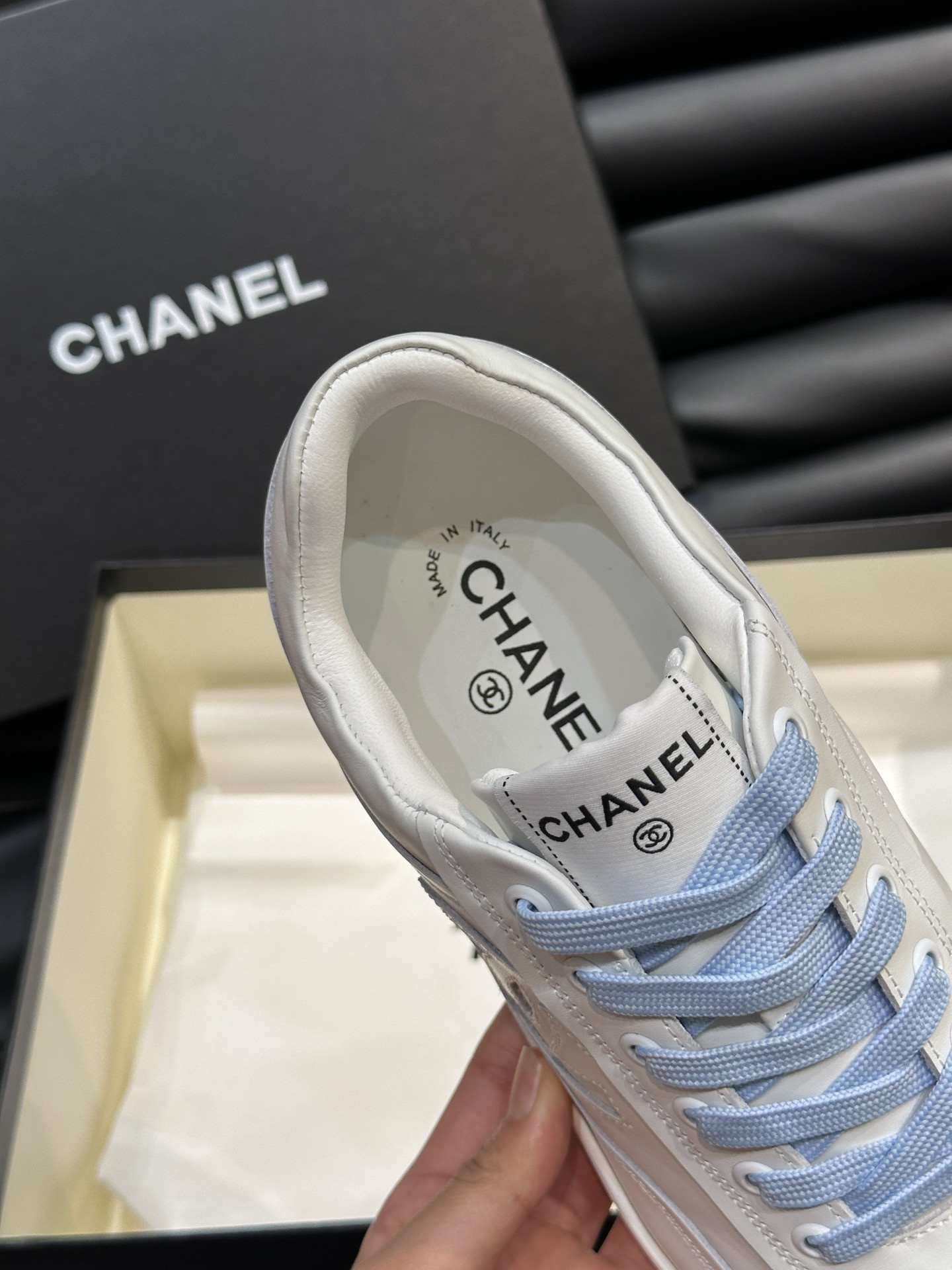 UA CHANEL SNEAKER Calfskin