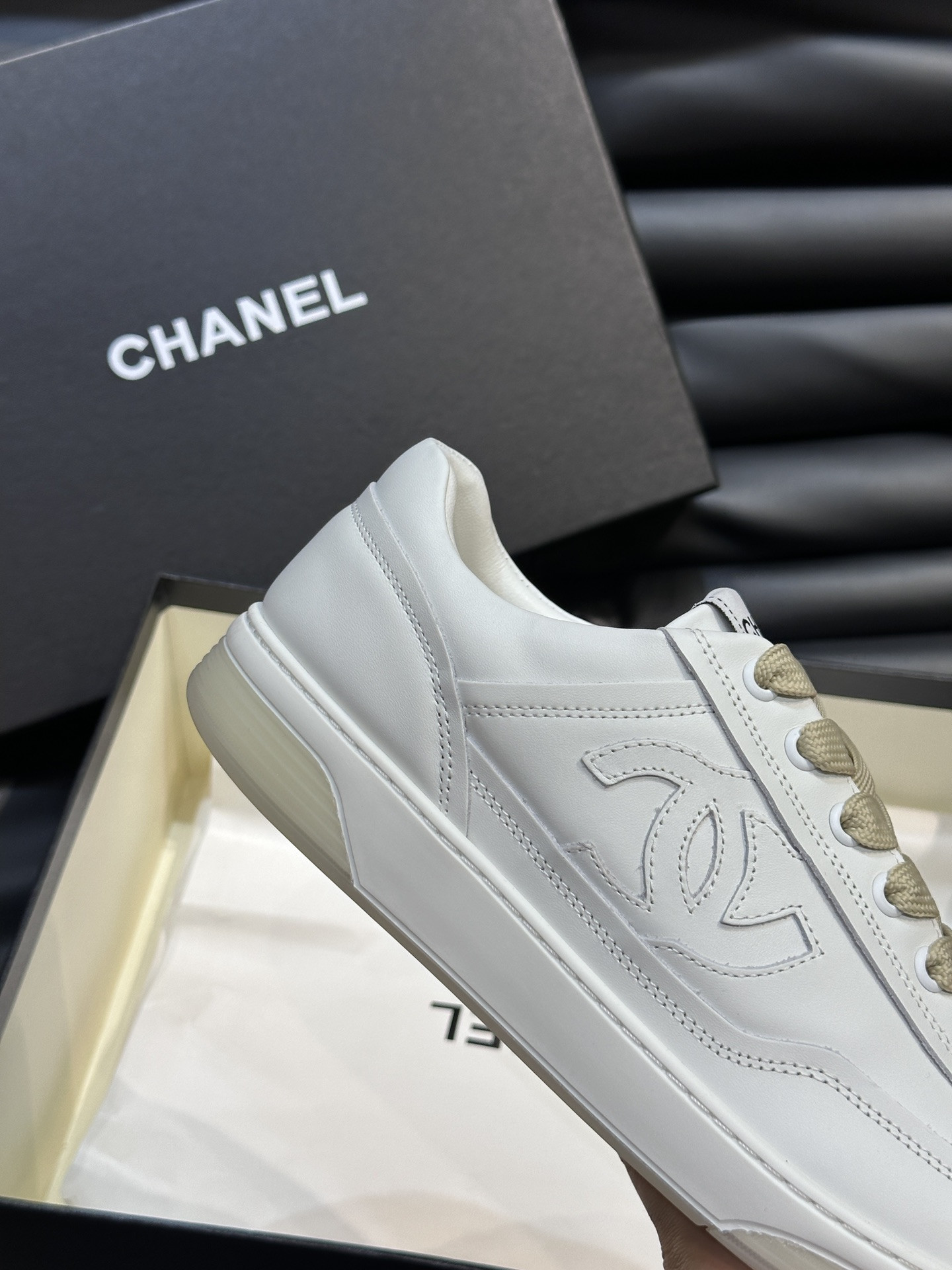 UA CHANEL SNEAKER Calfskin