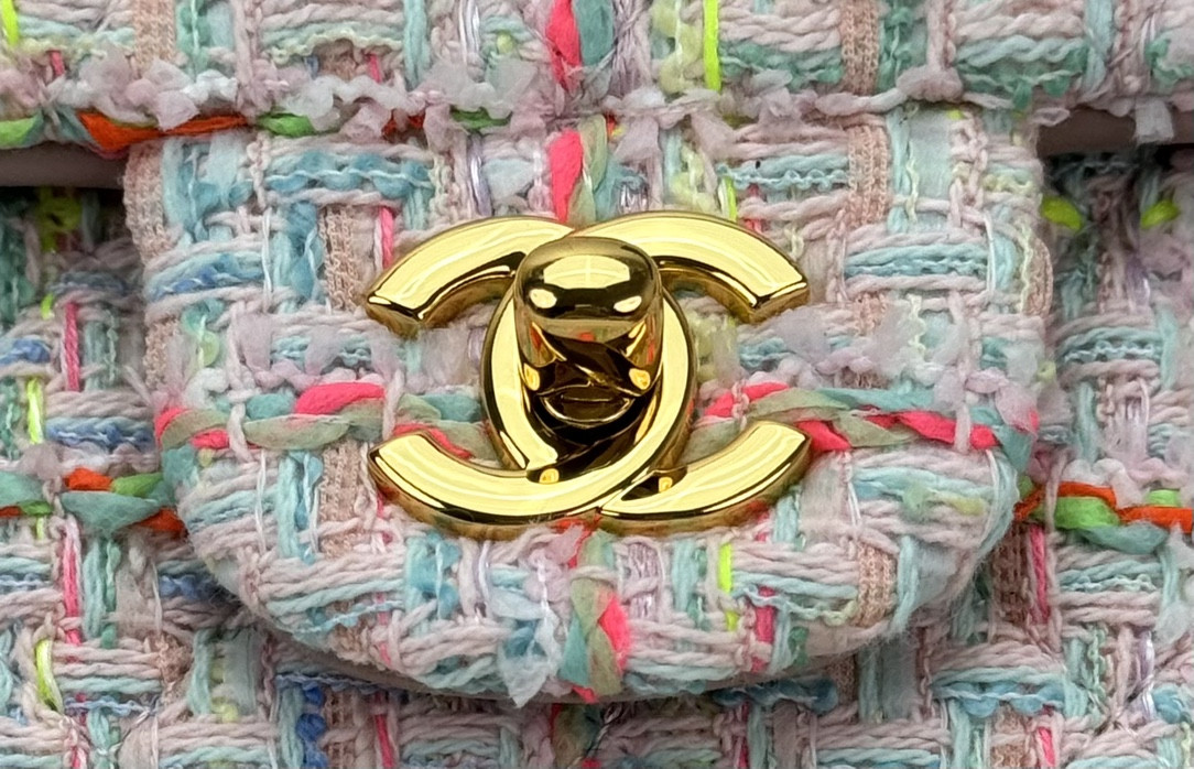 CHANEL CLASSIC 11.12 HANDBAG  4.7 × 7.8 × 2.3 in