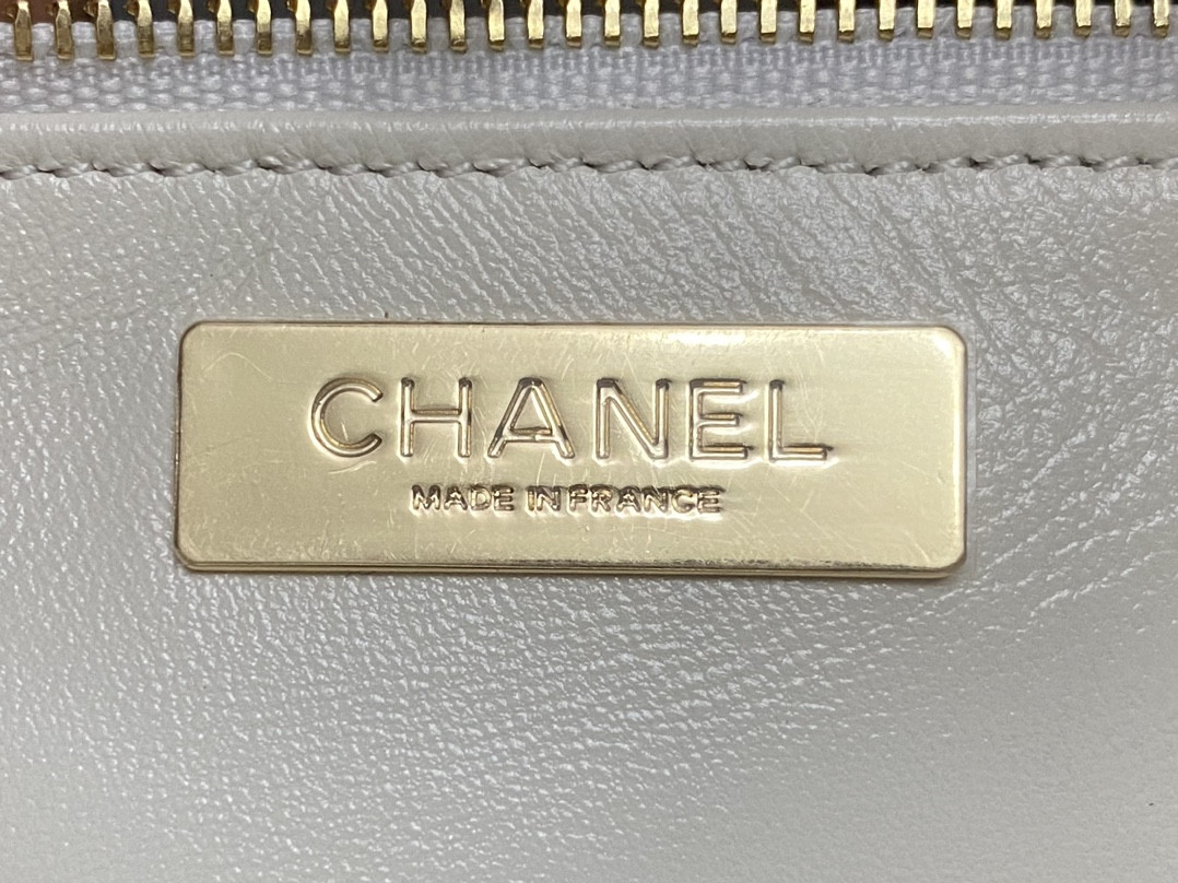 CHANEL SHOPPING BAG Shiny Lambskin & Gold-Tone Metal 11.7 × 11.3 × 3.5 in