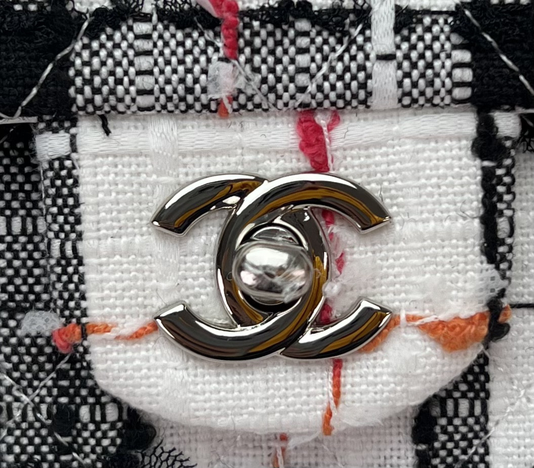 CHANEL CLASSIC 11.12 HANDBAG Tweed & Silver-Tone Metal   6 × 9.9 × 2.5 in