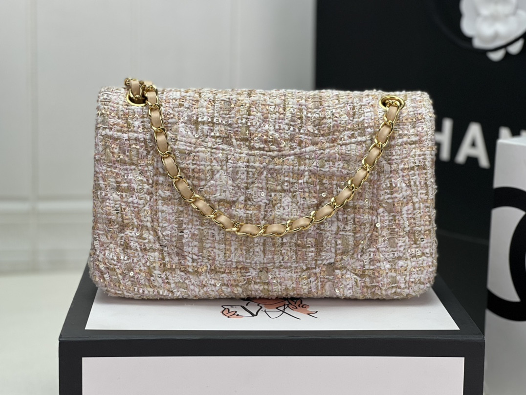 CHANEL CLASSIC 11.12 HANDBAG Tweed & Gold-Tone Metal   6 × 9.9 × 2.5 in