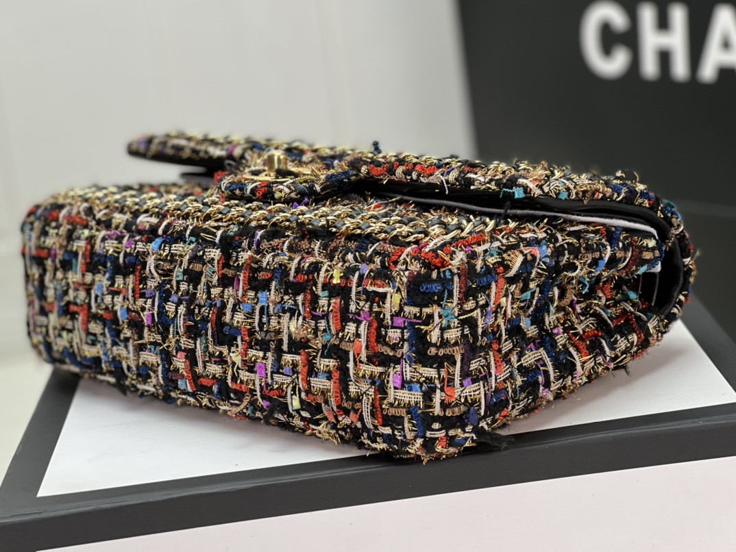 CHANEL CLASSIC 11.12 HANDBAG Tweed & Gold-Tone Metal   6 × 9.9 × 2.5 in