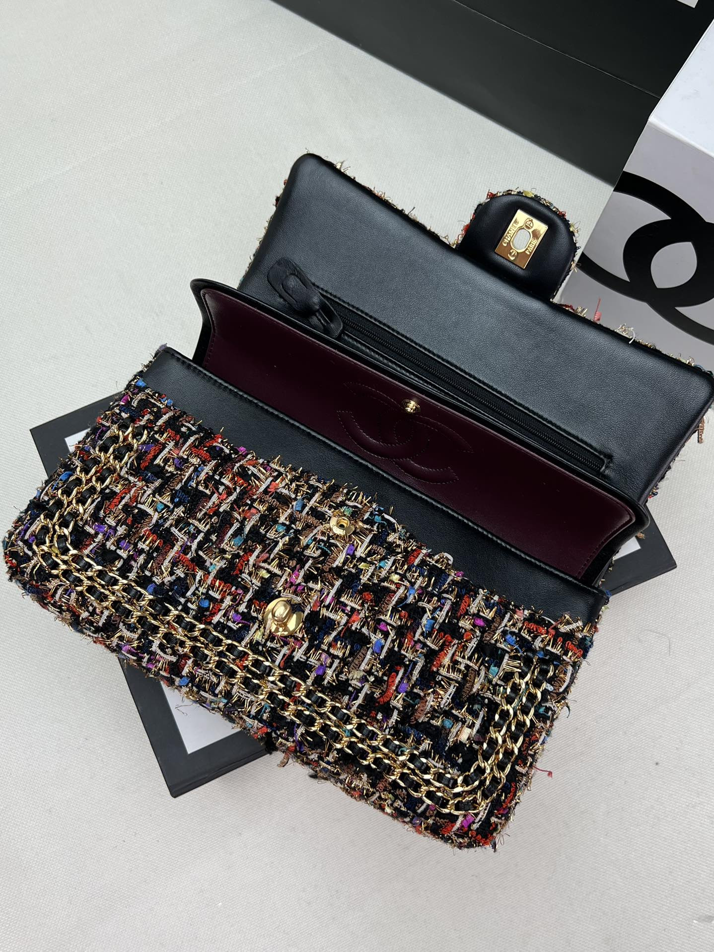 CHANEL CLASSIC 11.12 HANDBAG Tweed & Gold-Tone Metal   6 × 9.9 × 2.5 in