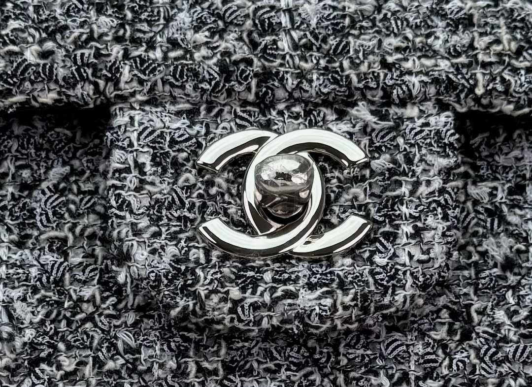 CHANEL MINI CLASSIC 11.12 HANDBAG Tweed & Silver-Tone Metal 4.7 × 7.8 × 2.3 in