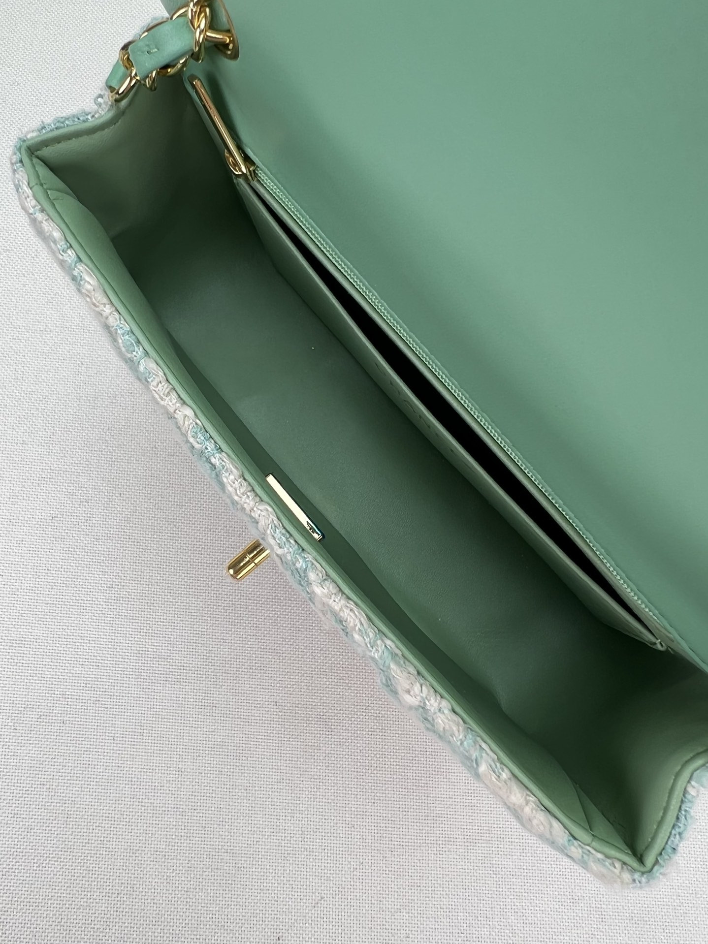 CHANEL MINI CLASSIC 11.12 HANDBAG Tweed & Gold-Tone Metal 4.7 × 7.8 × 2.3 in