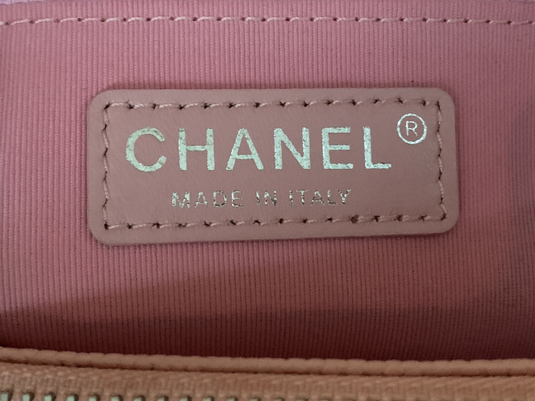 CHANEL GST CAVIAR LEATHER HARDWARE 24X33X13CM