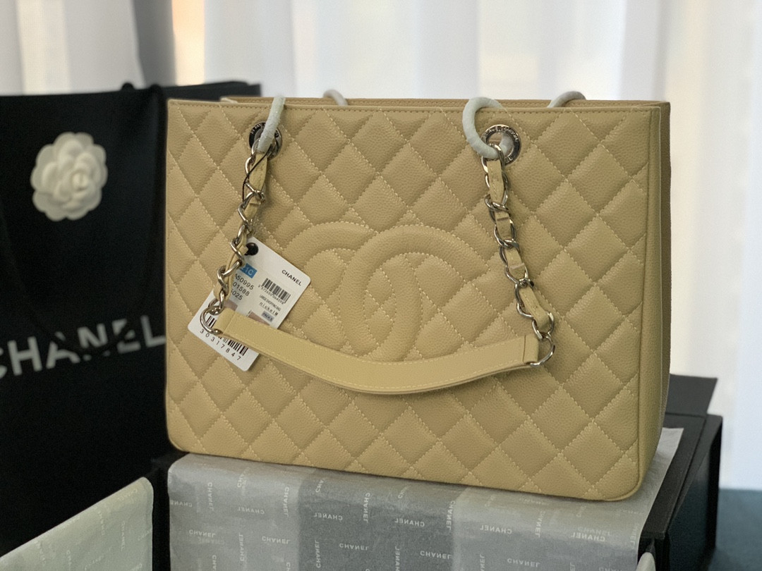 CHANEL GST CAVIAR LEATHER HARDWARE 24X33X13CM