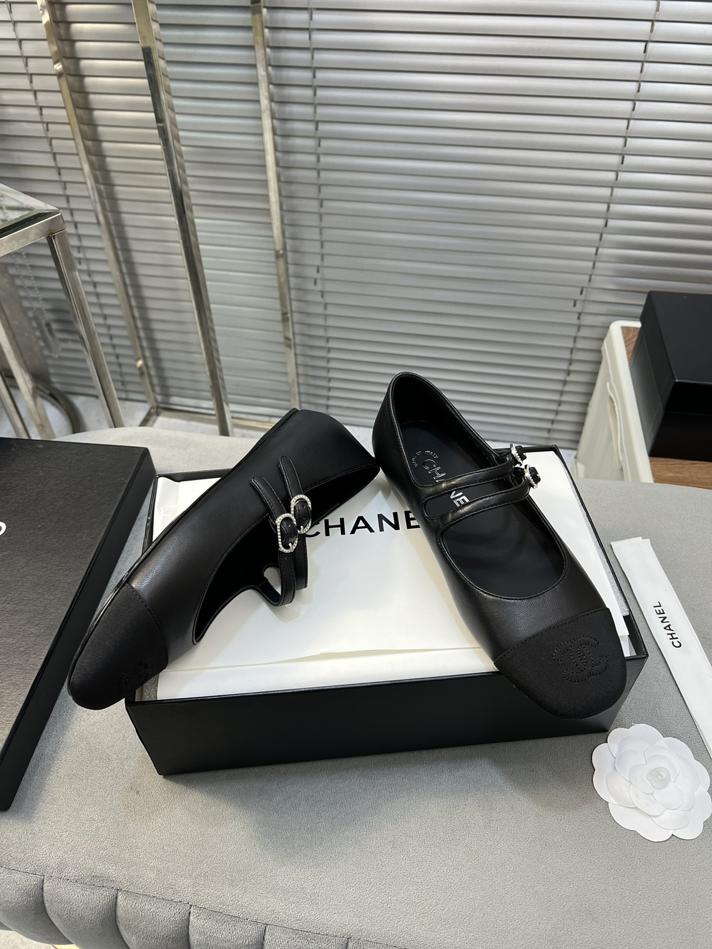 UA CHANEL MARY JANES  Lambskin & Grosgrain