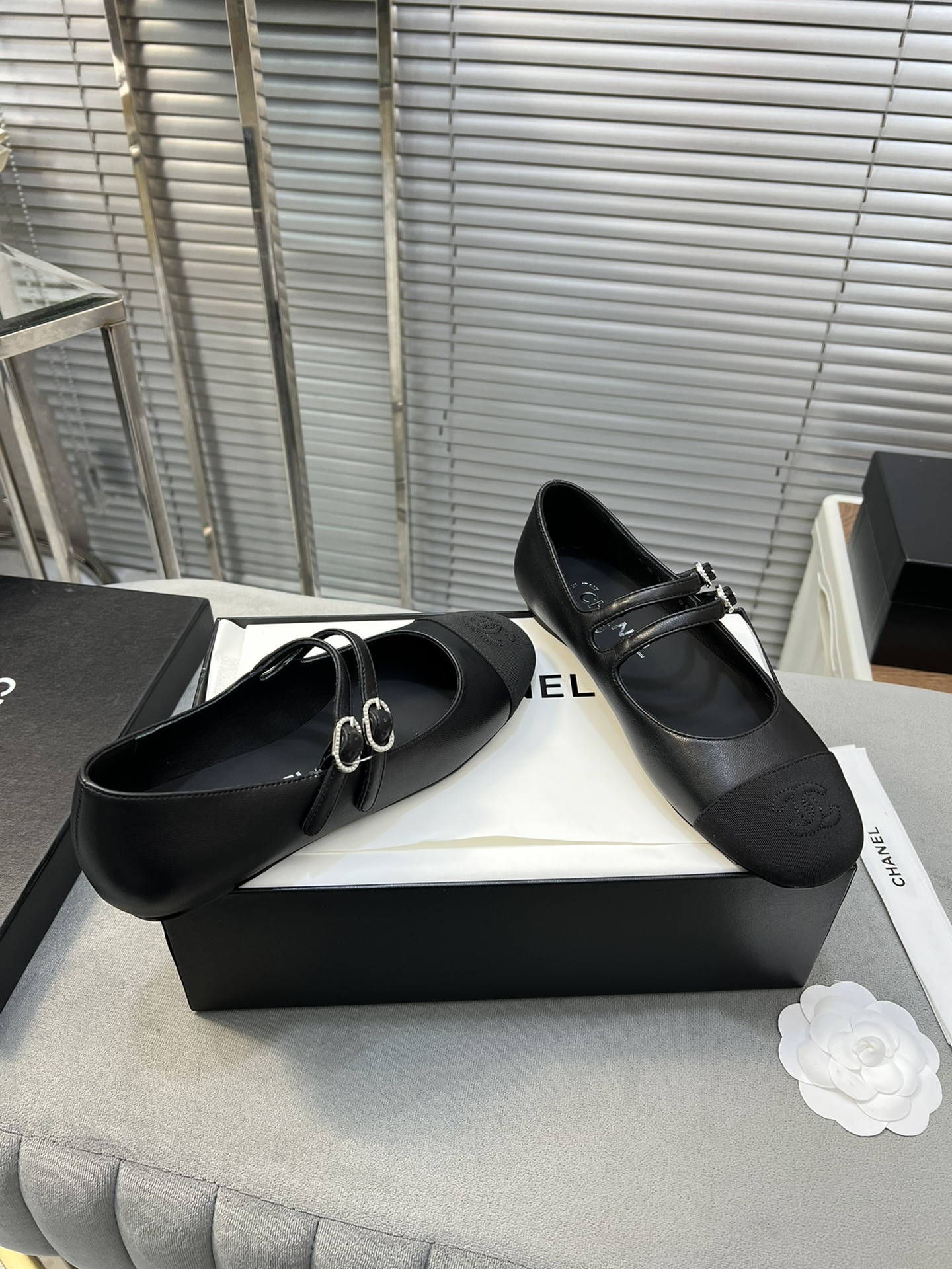UA CHANEL MARY JANES  Lambskin & Grosgrain
