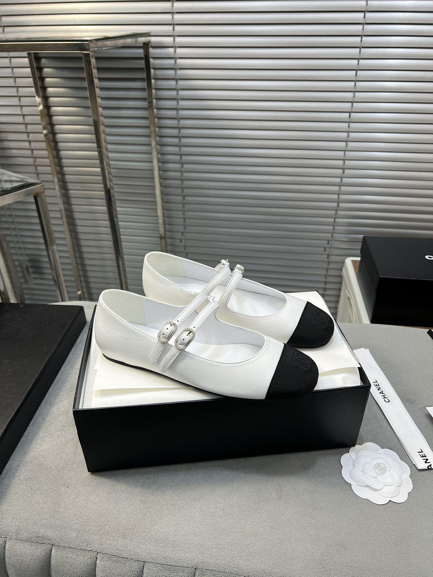 UA CHANEL MARY JANES  Lambskin & Grosgrain