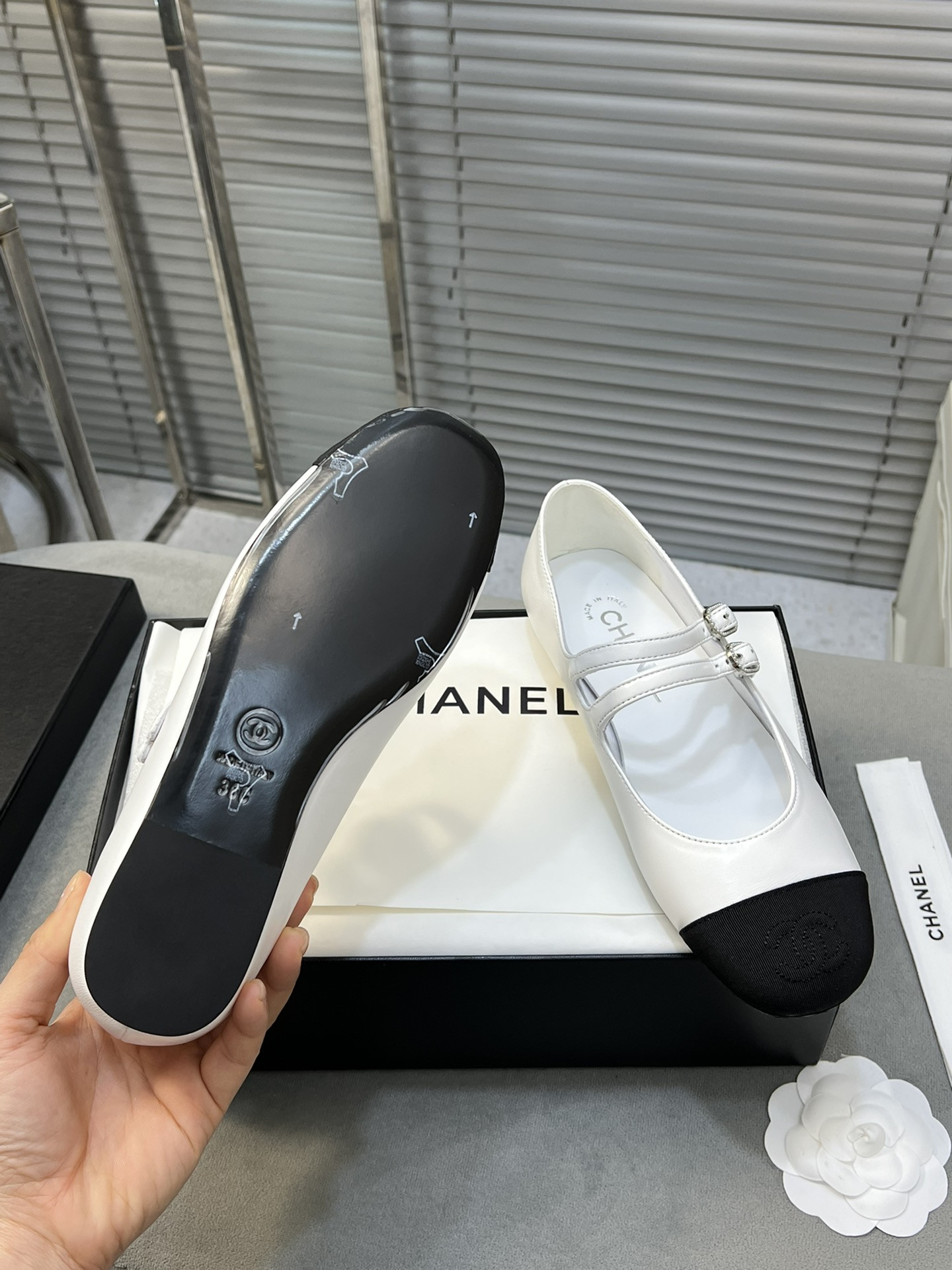 UA CHANEL MARY JANES  Lambskin & Grosgrain