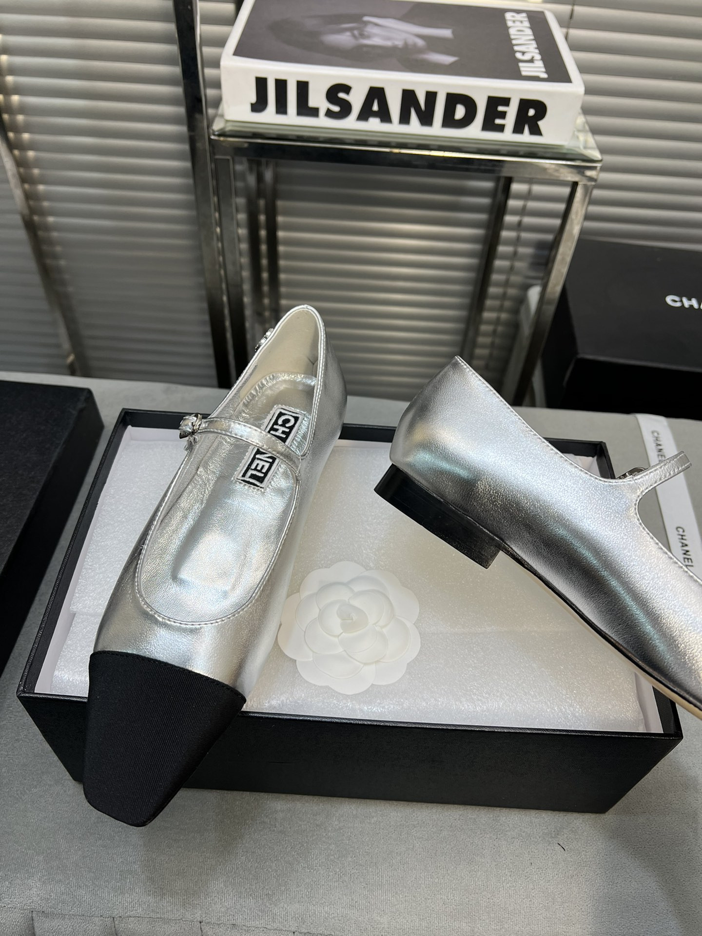 UA CHANEL MARY JANES  Lambskin