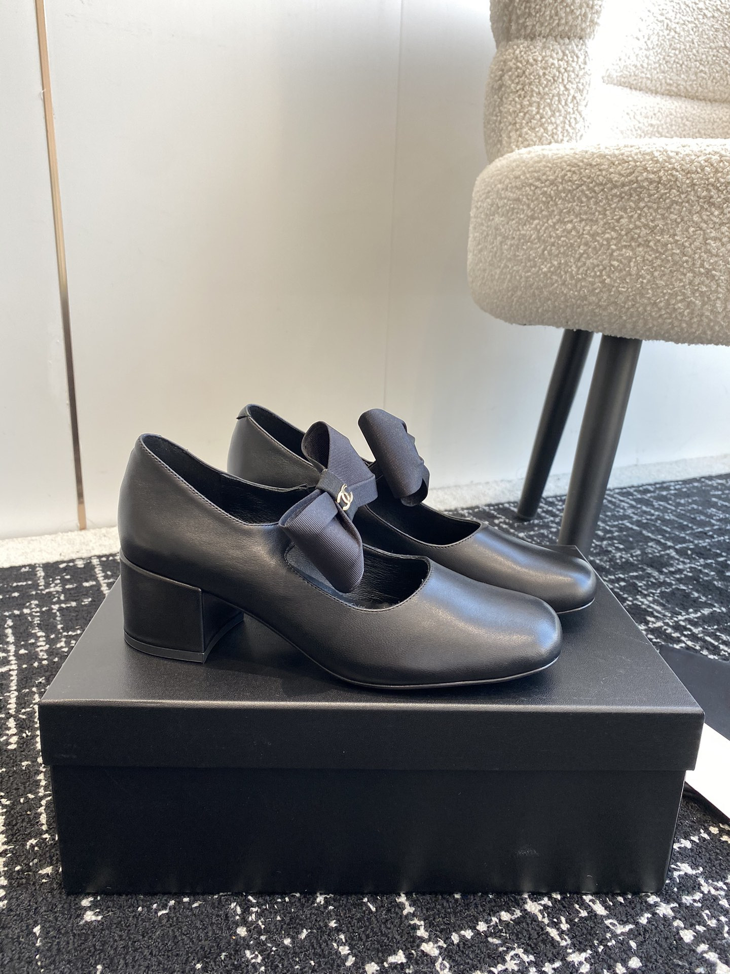 UA CHANEL MARY JANES Calfskin & Grosgrain