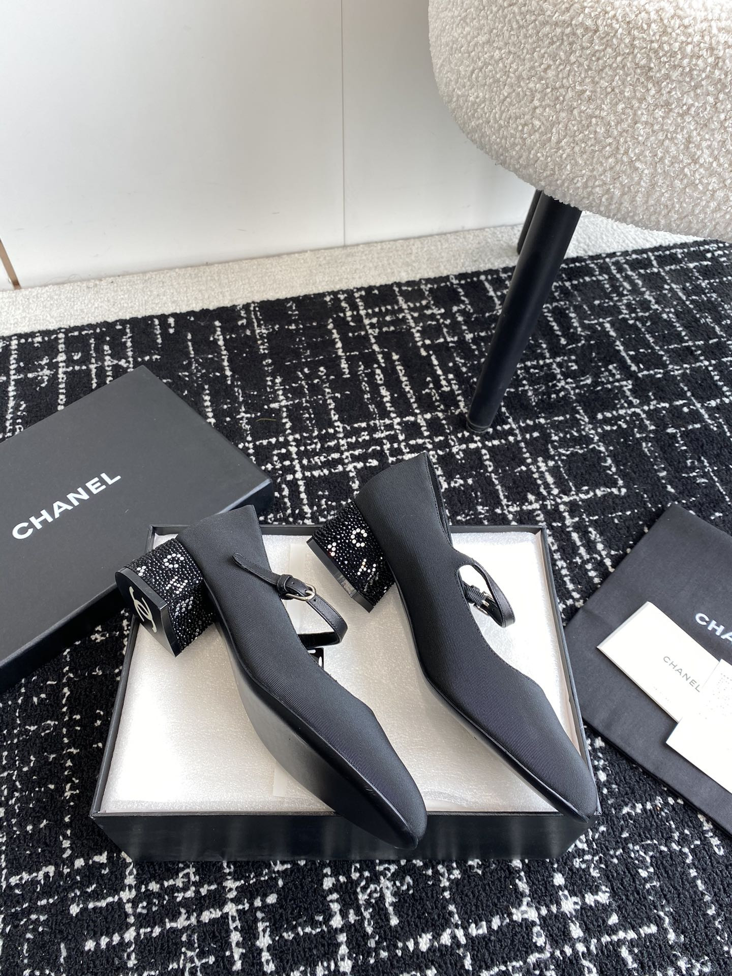 UA CHANEL MARY JANES Grosgrain & Strass