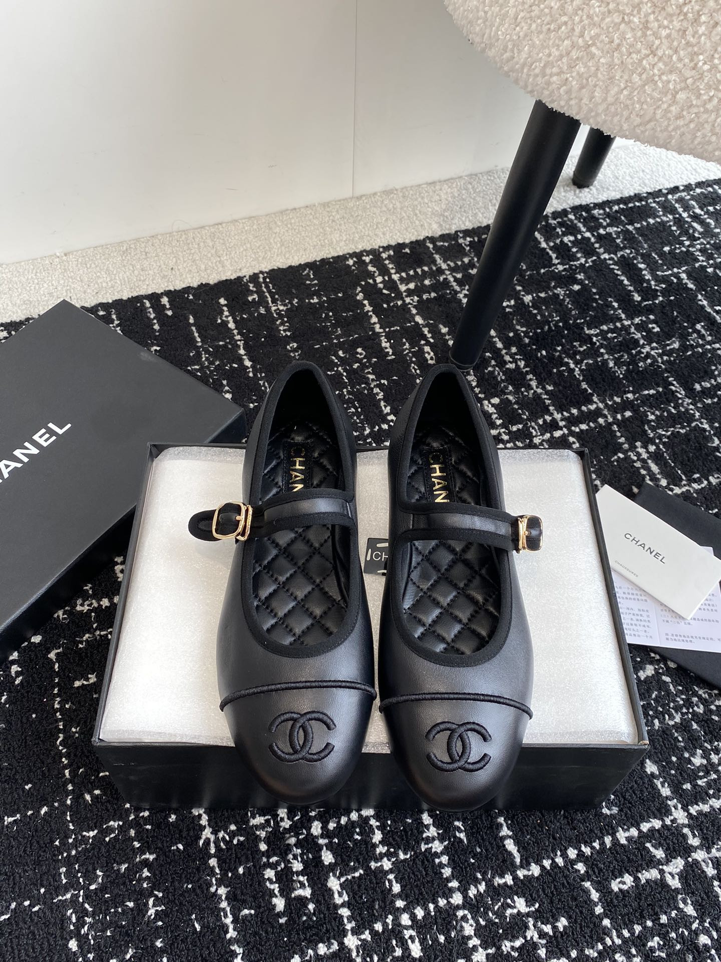 UA CHANEL MARY JANES Lambskin Black