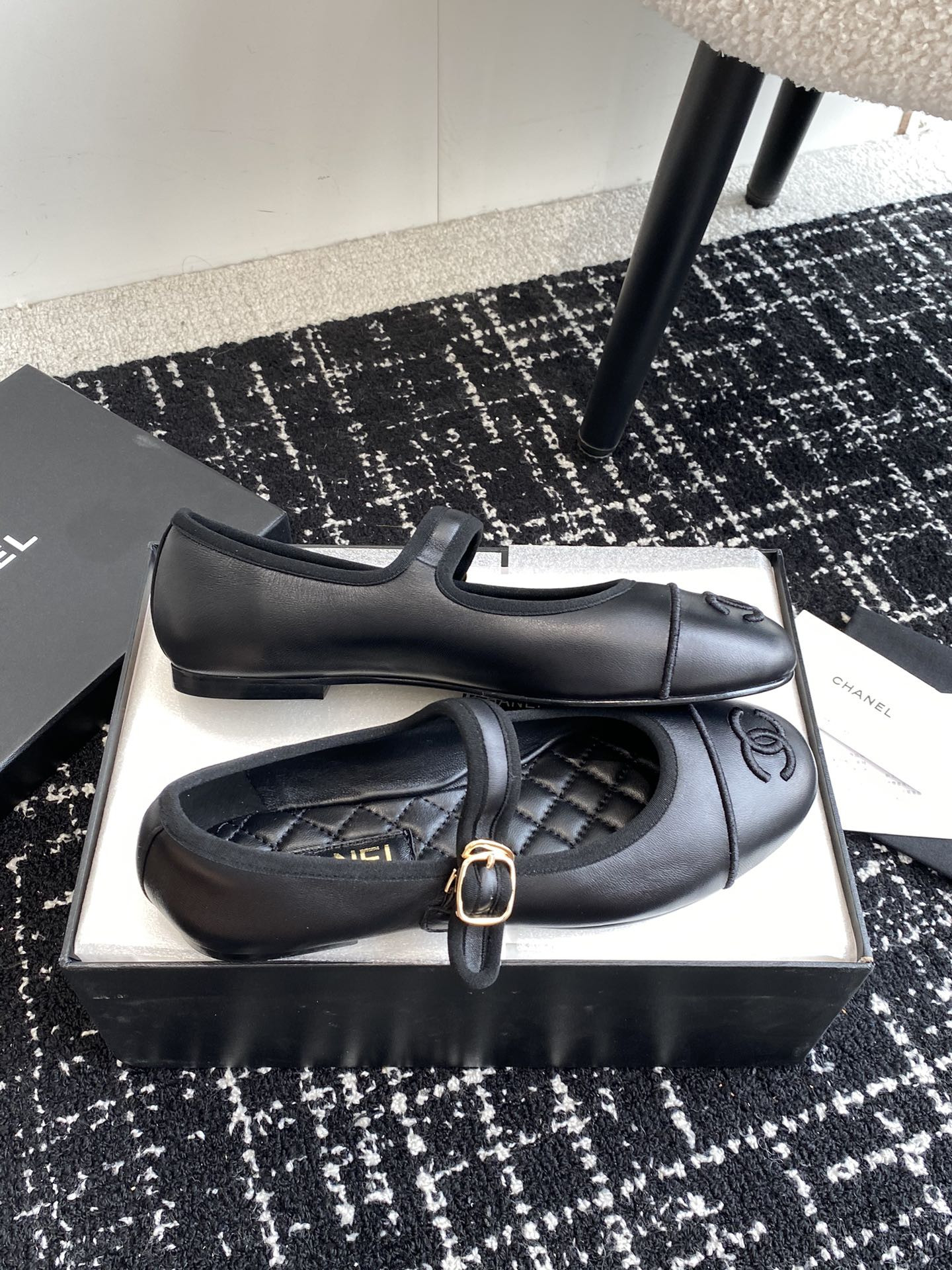 UA CHANEL MARY JANES Lambskin Black