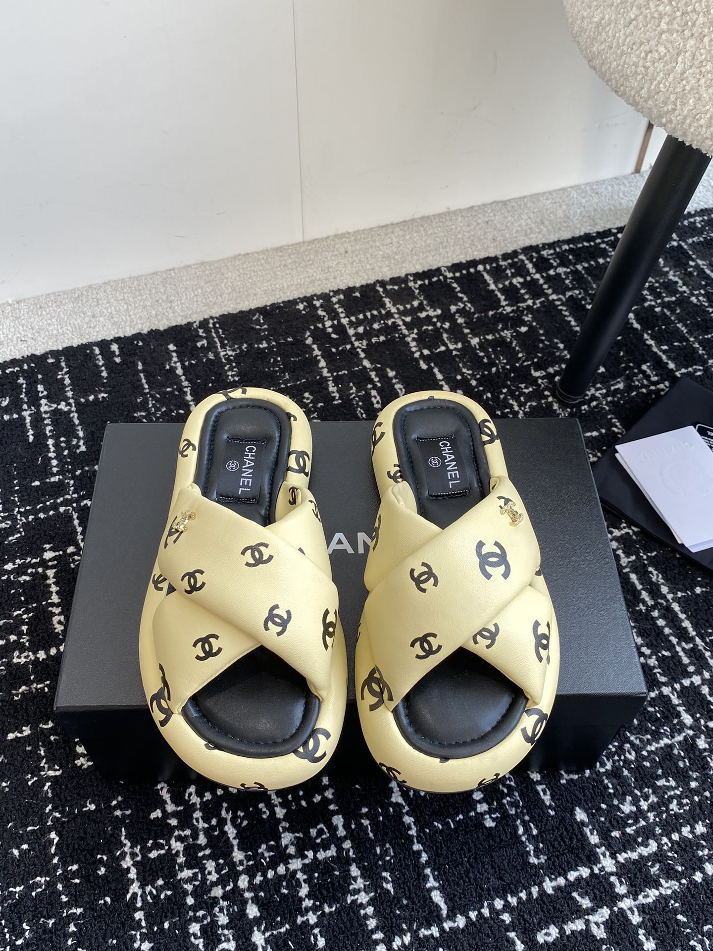 UA CHANEL SLIPPERS