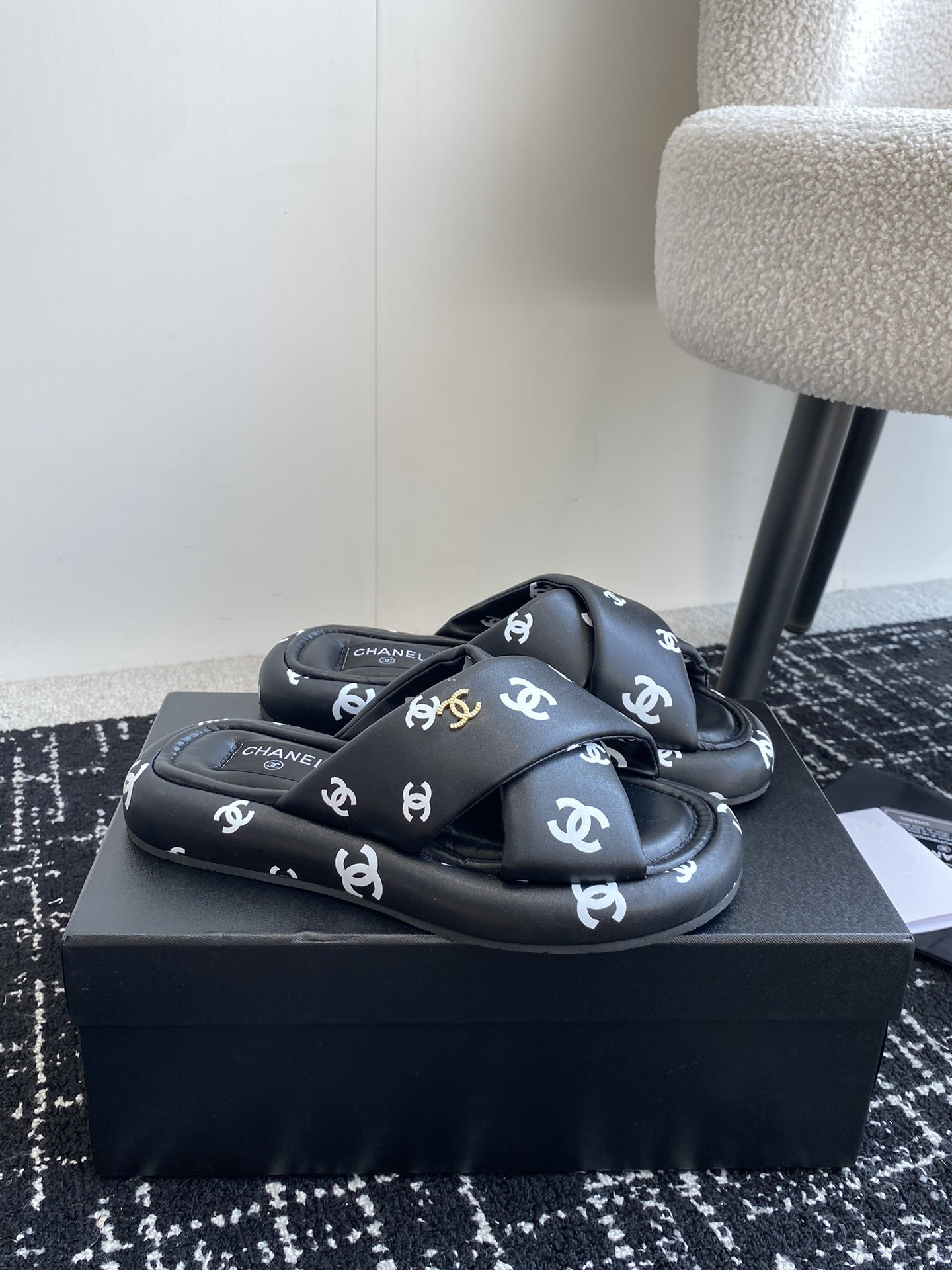 UA CHANEL SLIPPERS