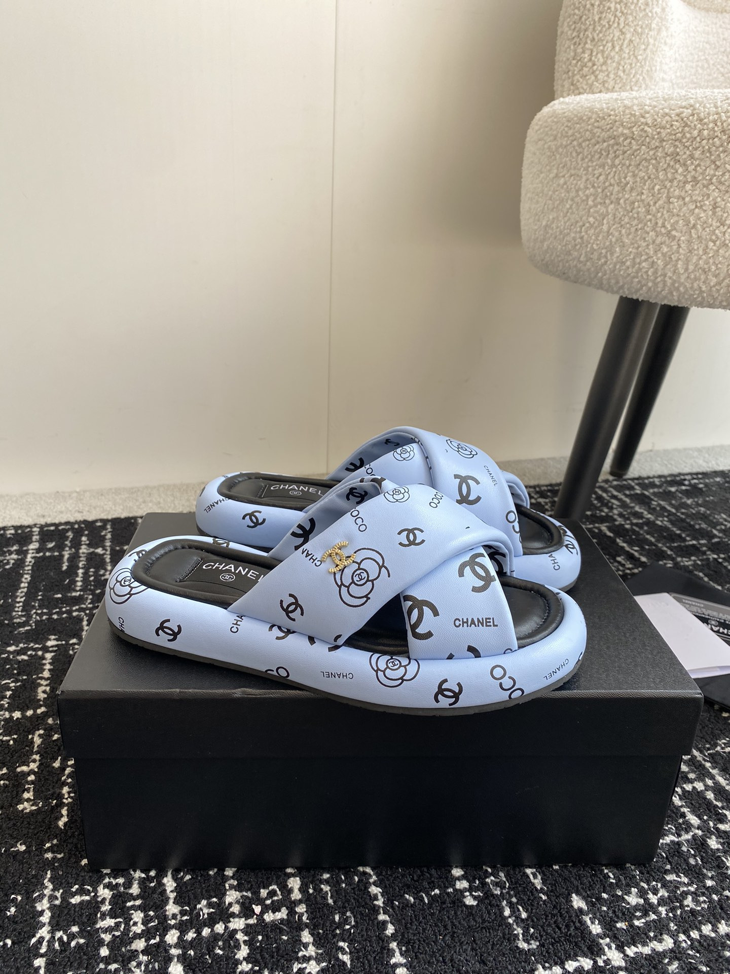UA CHANEL SLIPPERS