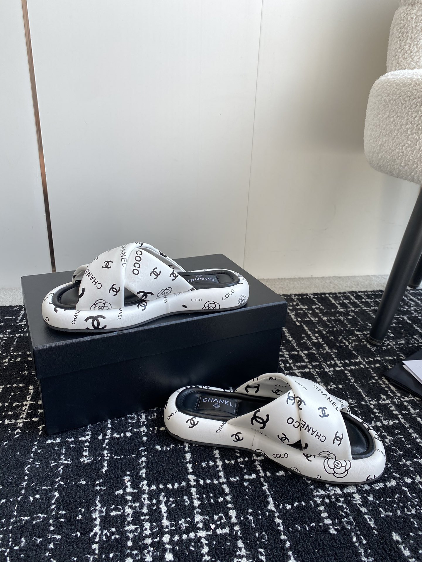 UA CHANEL SLIPPERS