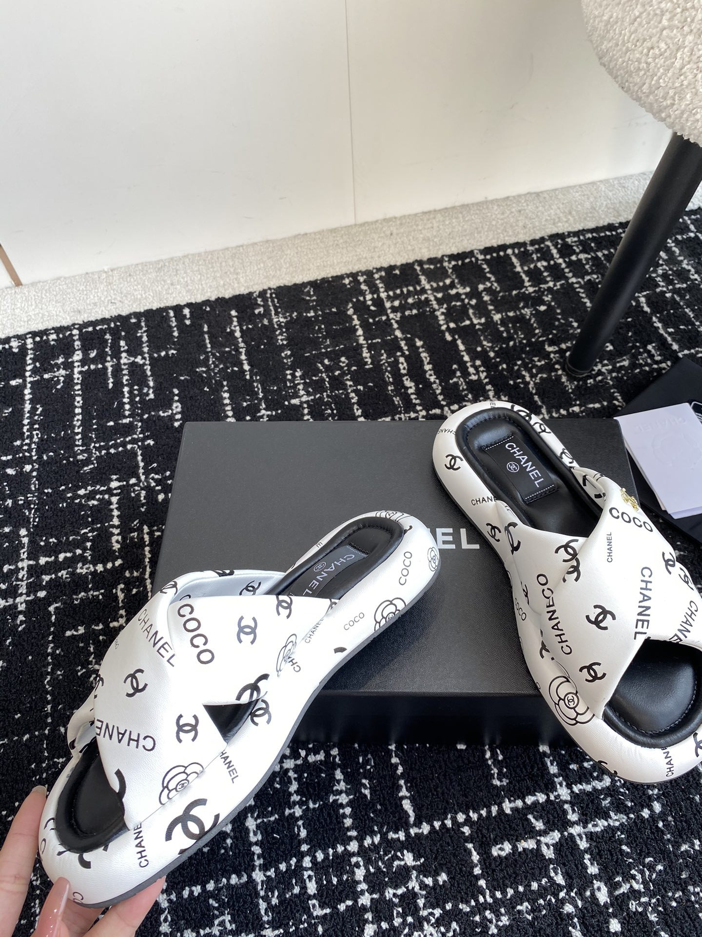 UA CHANEL SLIPPERS
