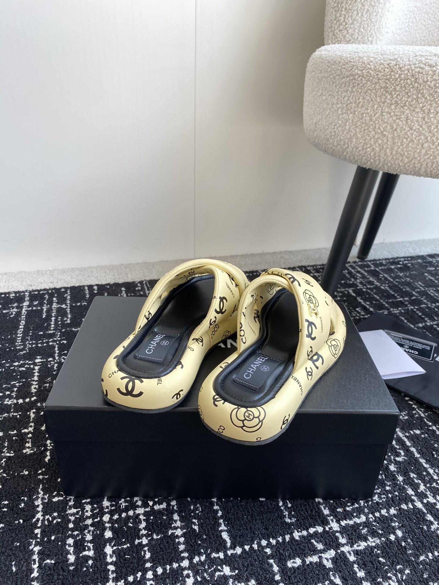 UA CHANEL SLIPPERS