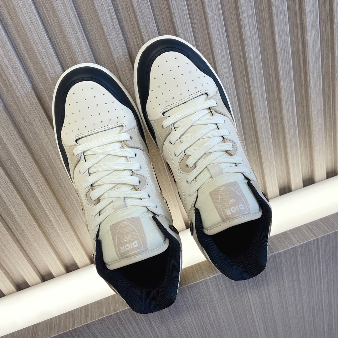 UA DIOR B57 Mid-Top Sneaker
