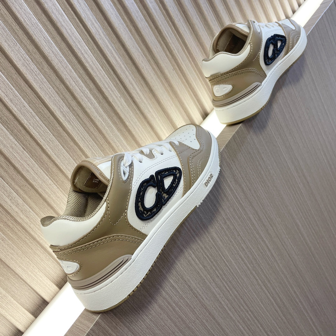 UA DIOR B57 Low-Top Sneaker Beige and White