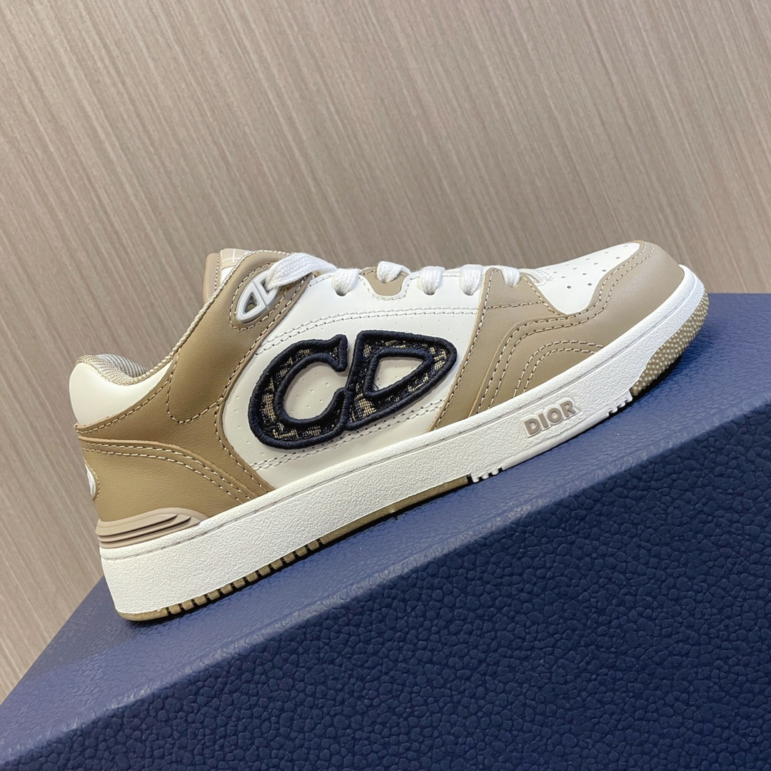 UA DIOR B57 Low-Top Sneaker Beige and White