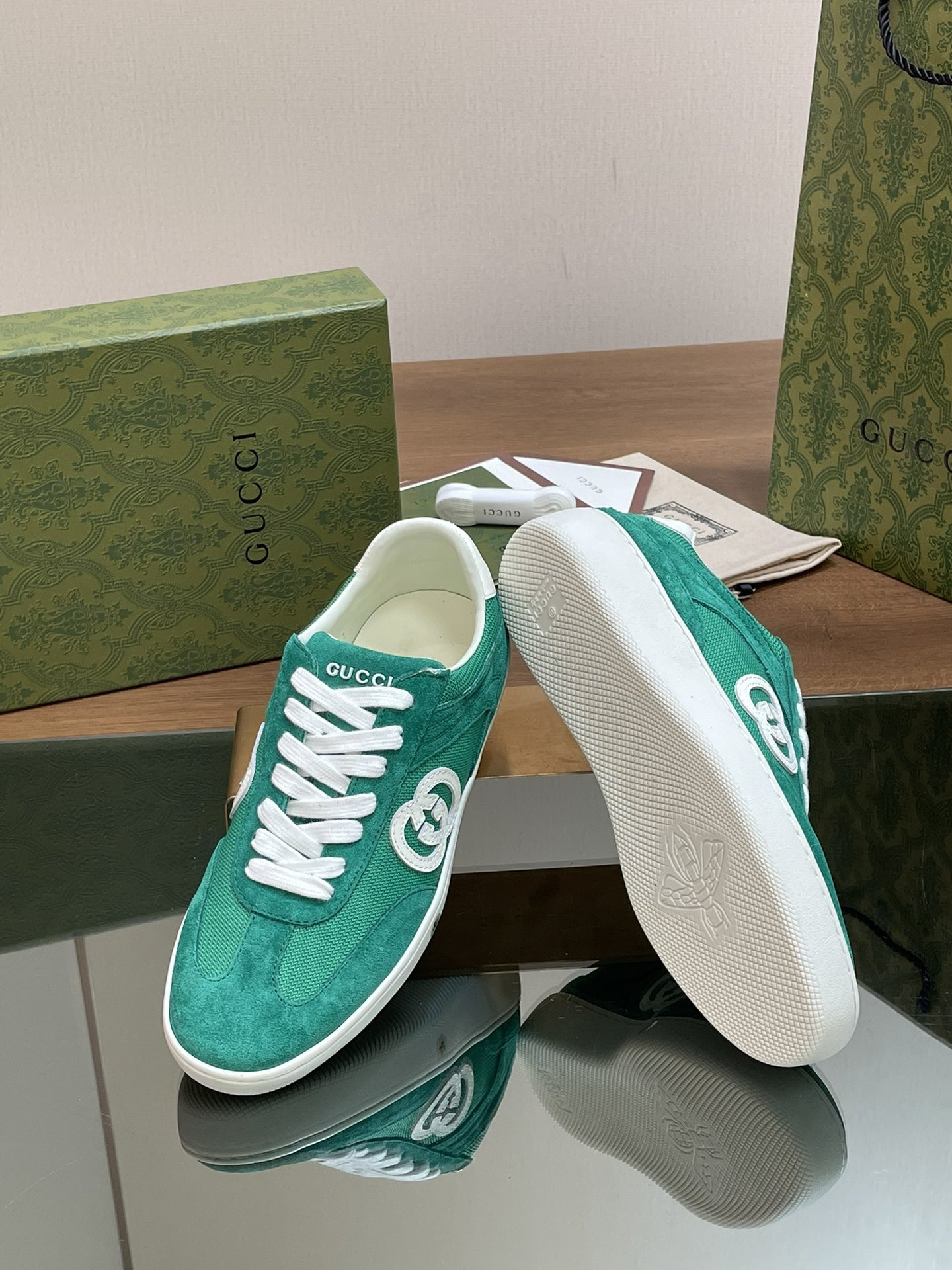 UA GUCCI INTERLOCKING G SNEAKER Green