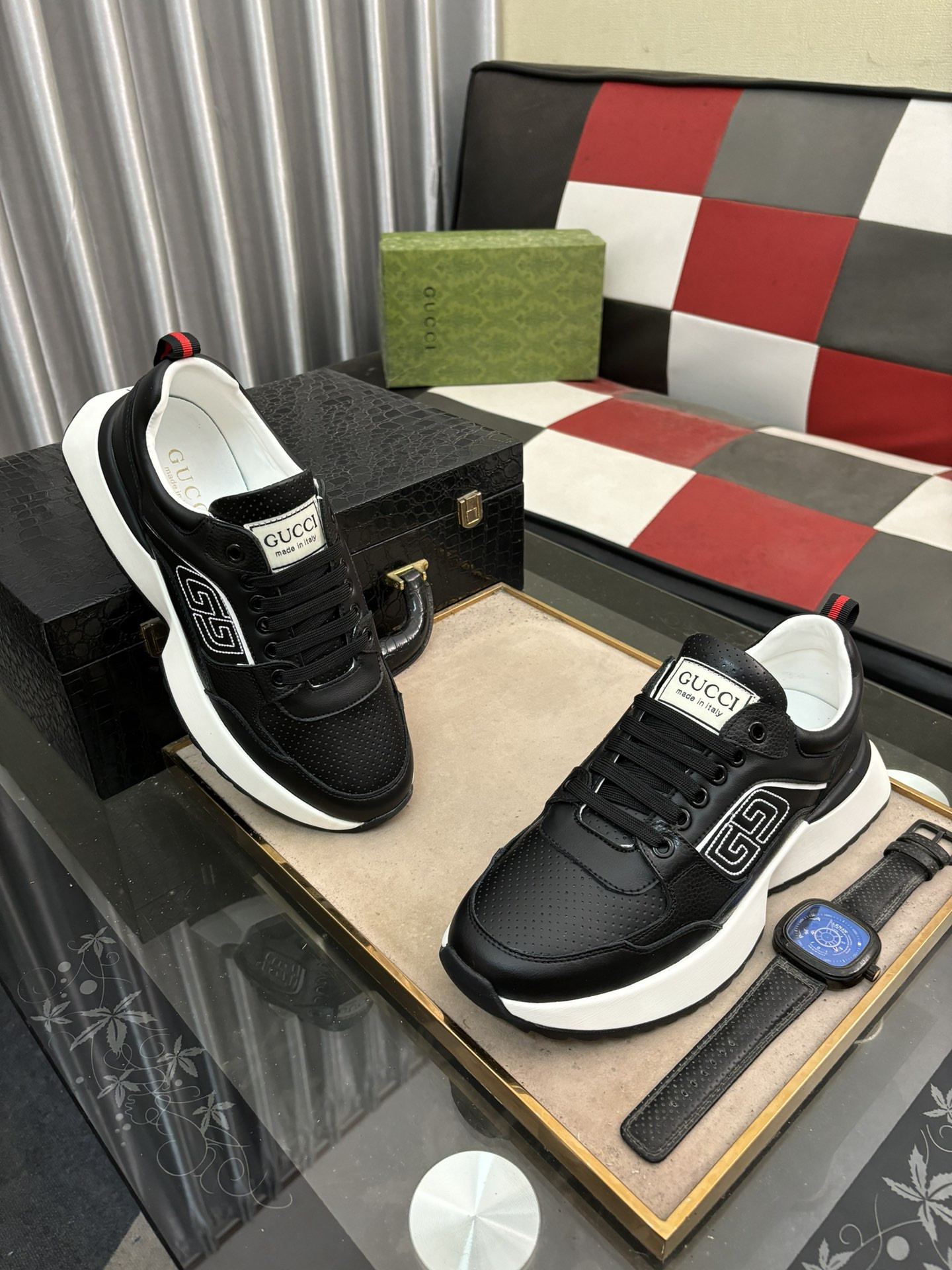 UA GUCCI RUN SNEAKER