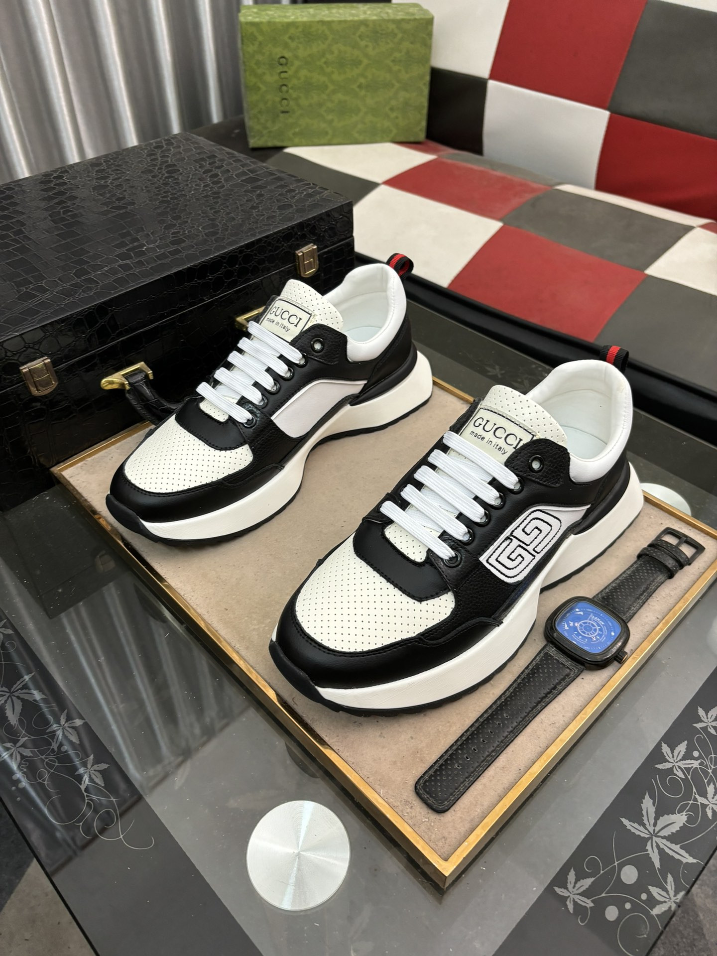 UA GUCCI RUN SNEAKER