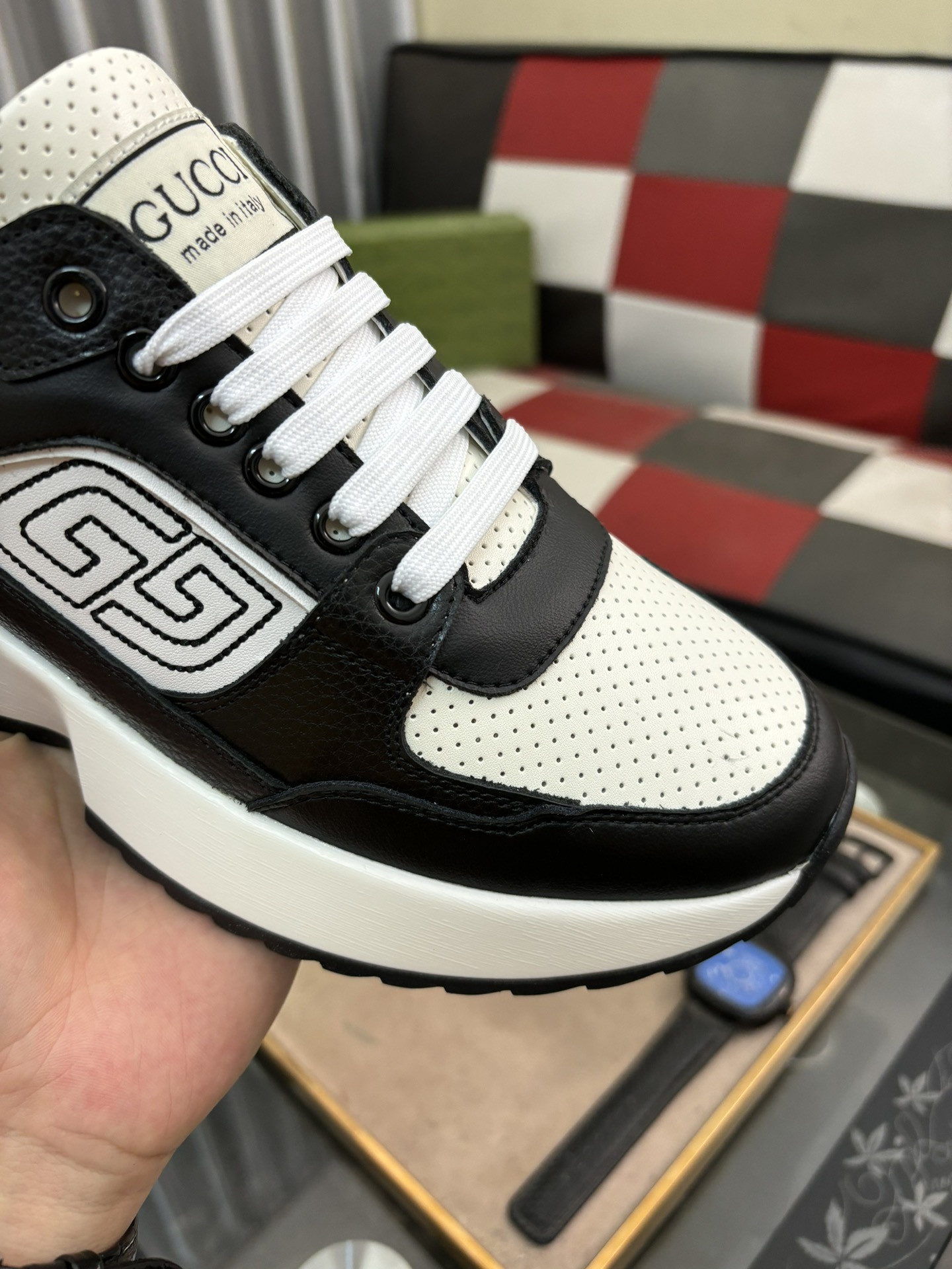 UA GUCCI RUN SNEAKER