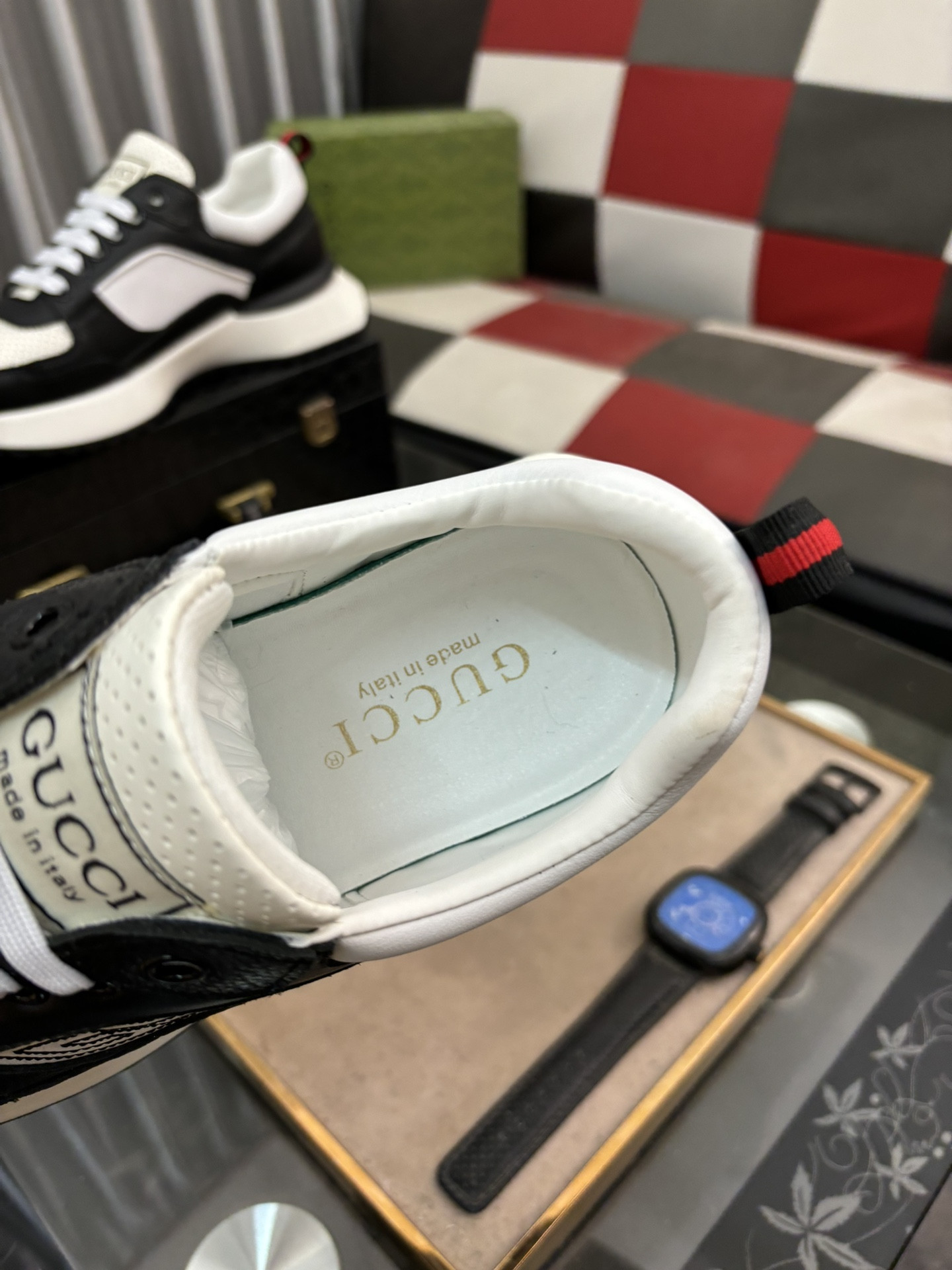 UA GUCCI RUN SNEAKER