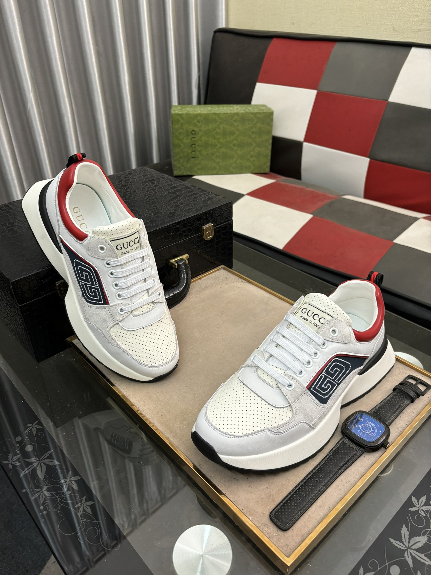 UA GUCCI RUN SNEAKER
