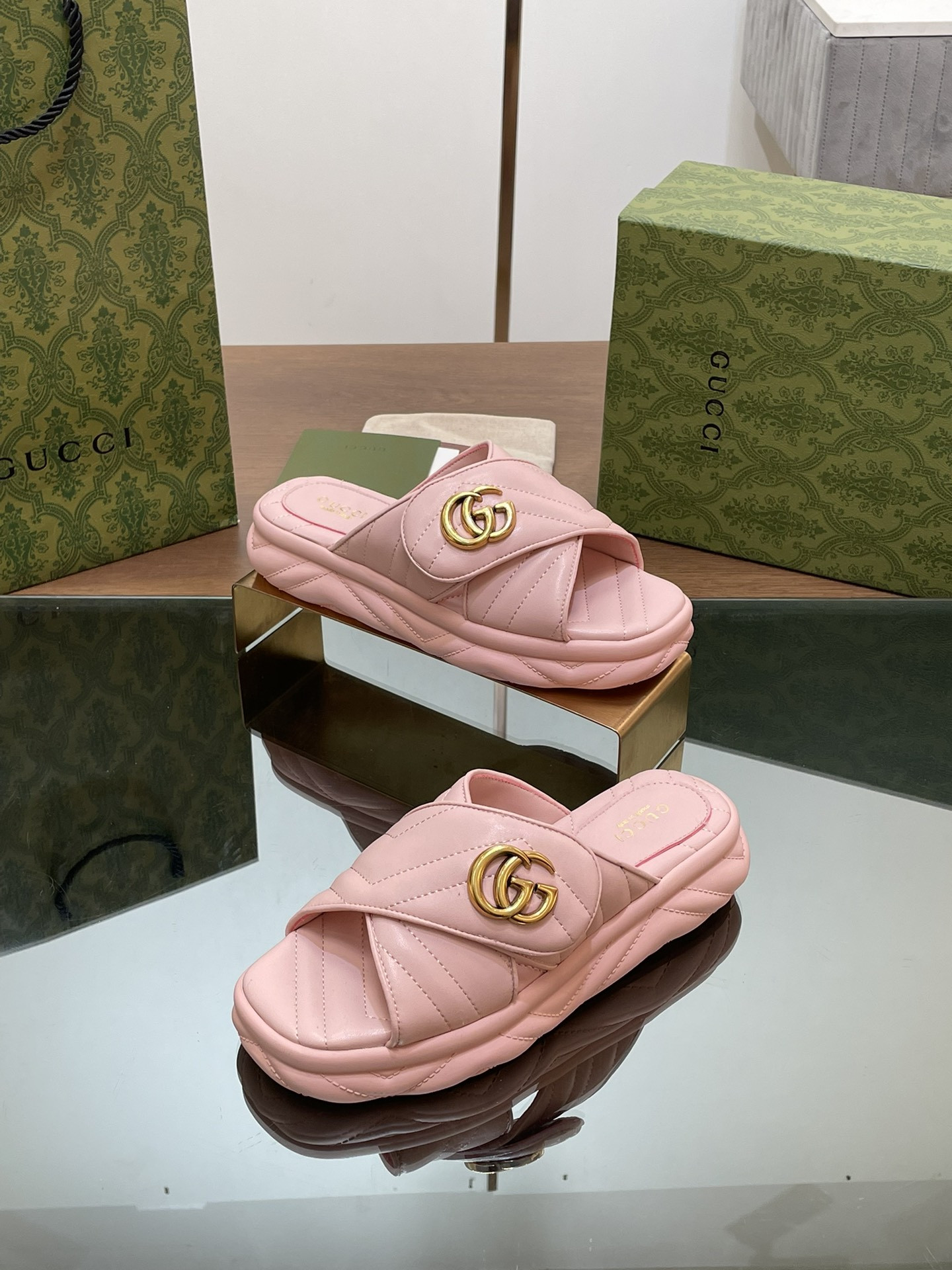 UA GUCCI WOMEN