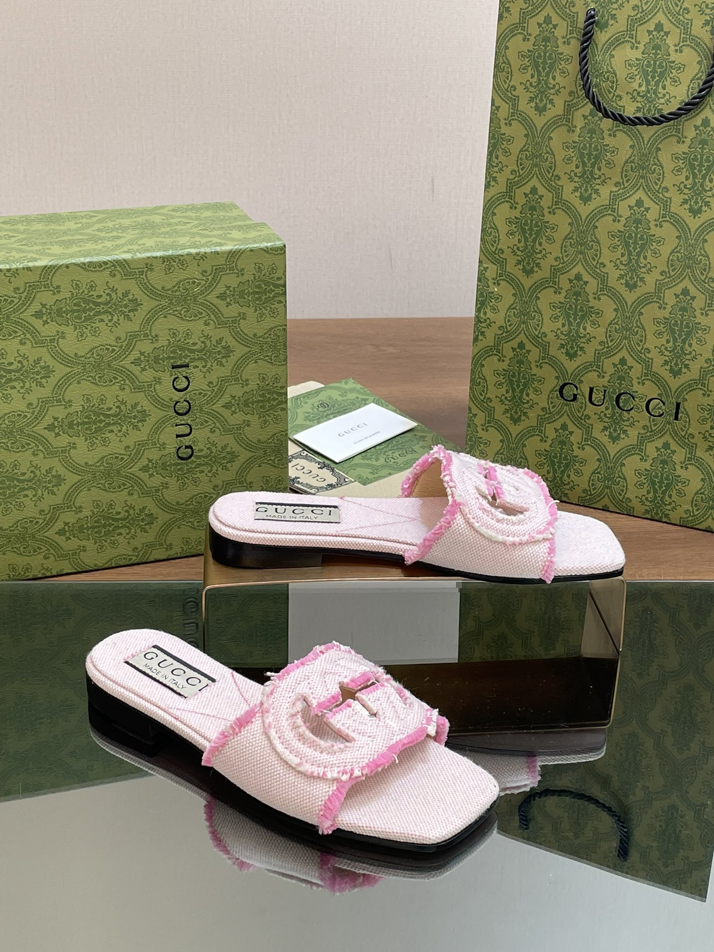 UA GUCCI WOMEN