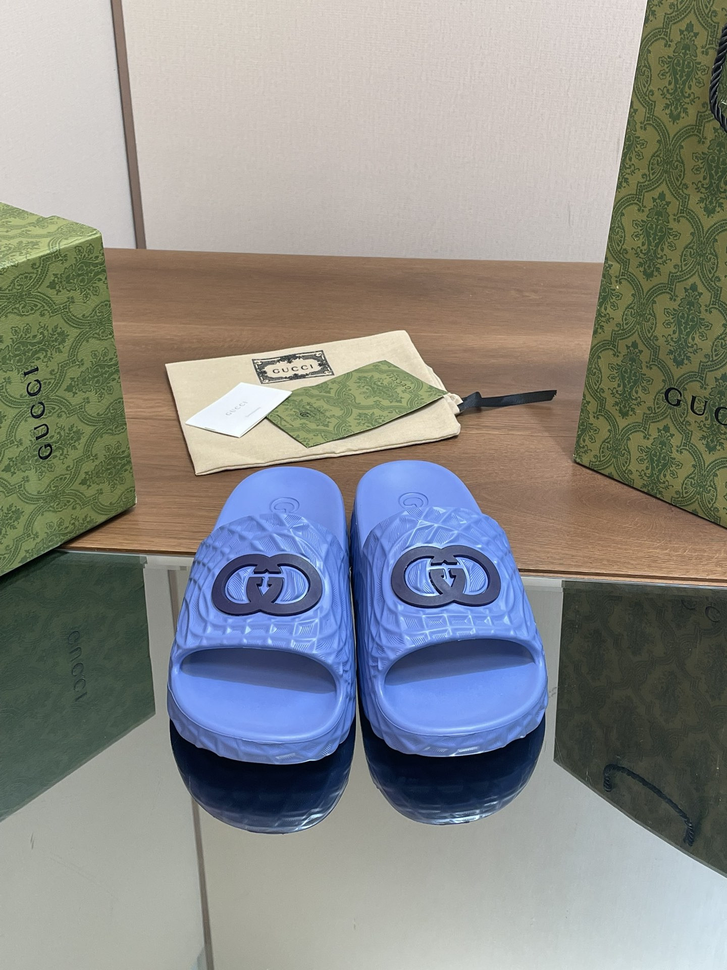 UA GUCCI INTERLOCKING G SLIDE SANDAL Blue