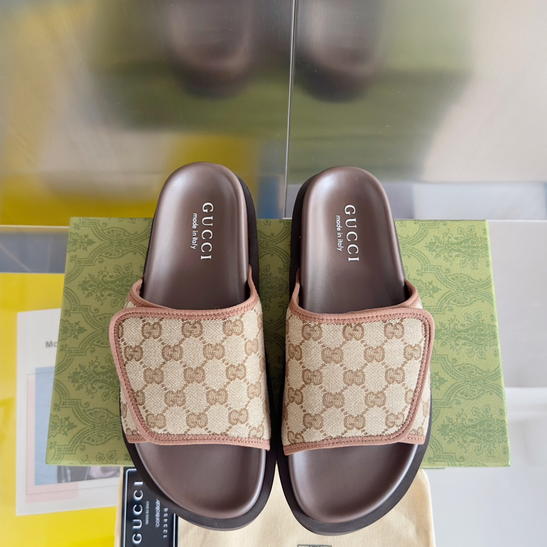 UA GUCCI GG SLIDE SANDAL