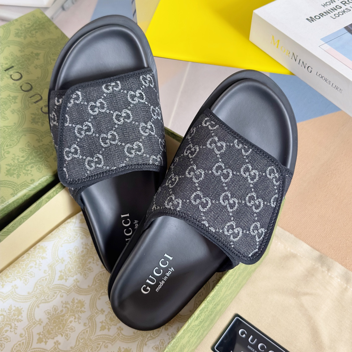 UA GUCCI GG SLIDE SANDAL