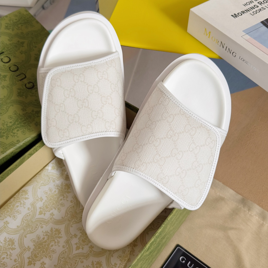 UA GUCCI GG SLIDE SANDAL