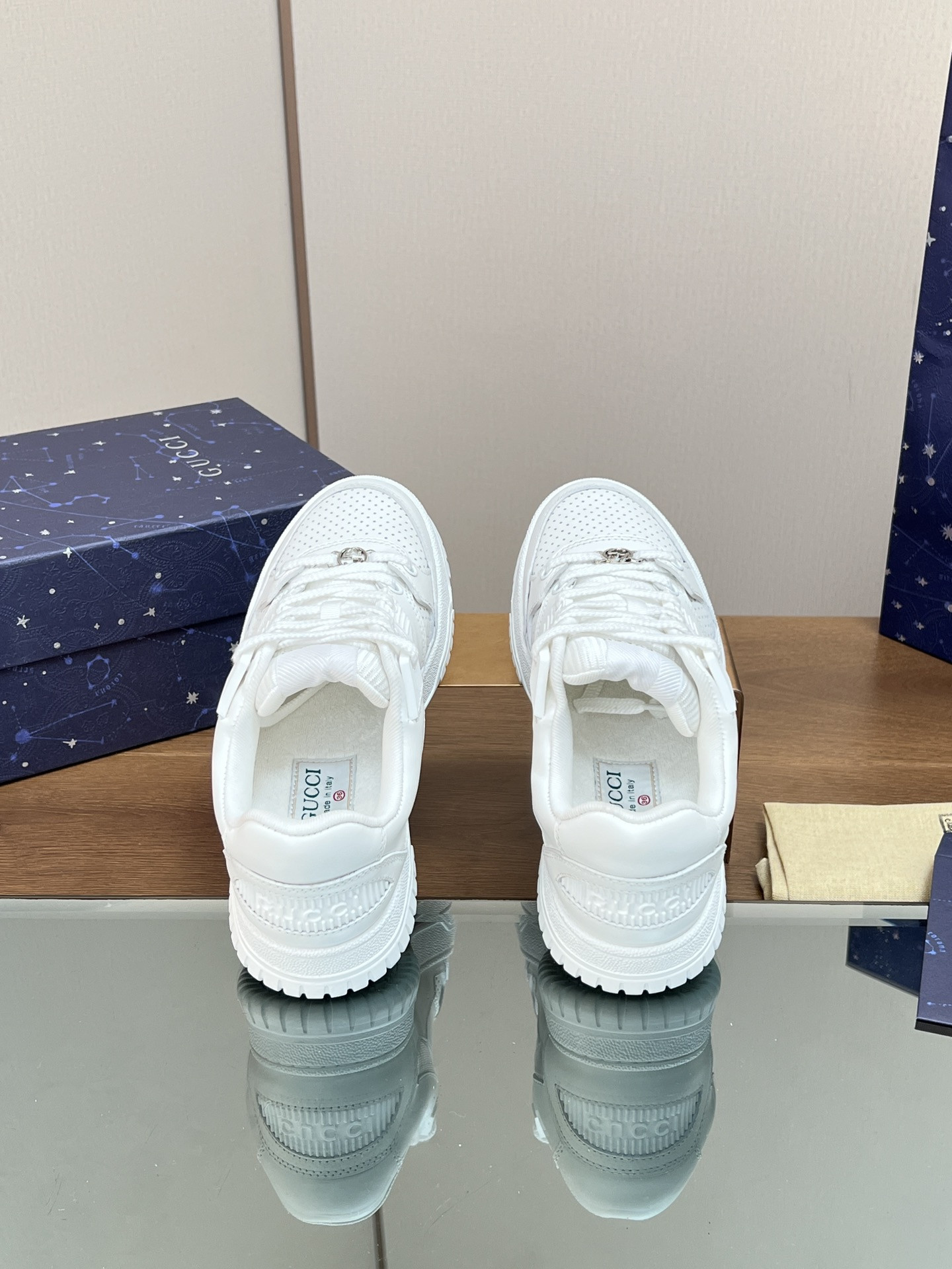 UA GUCCI Low-Top SNEAKER