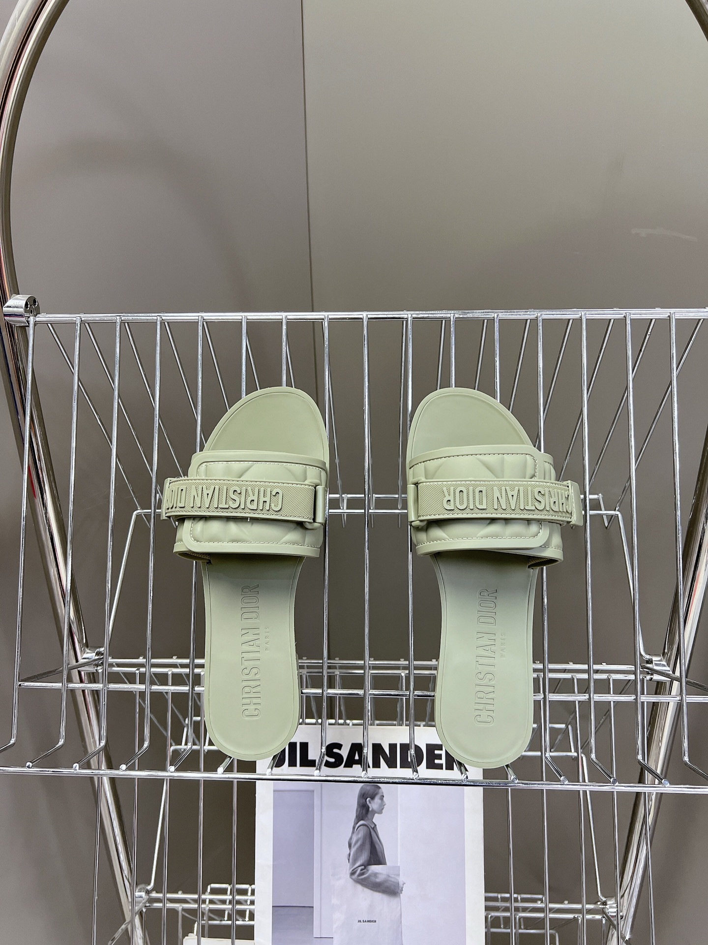 UA Dio(r)evolution Slide